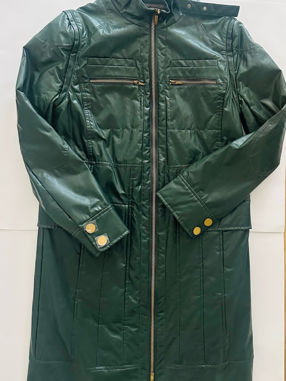 NWOT Tory Burch Dark Green Trench Coat with Gold Hardware, size 6, never worn!